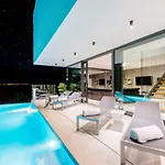 Luxury Complex * 苏提万