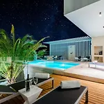 Luxury Complex * 苏提万