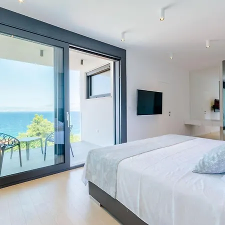 Luxury Complex *