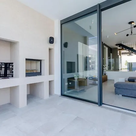 Luxury Complex * Sutivan