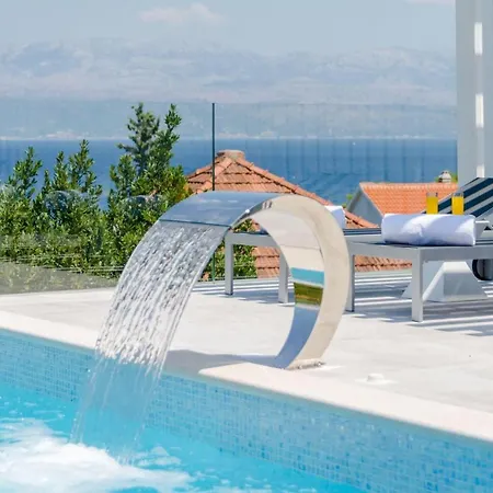 Luxury Complex * Sutivan