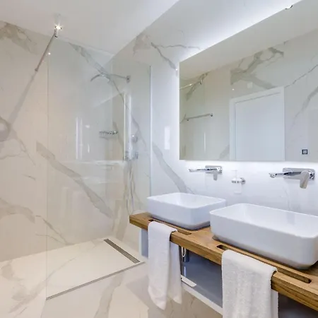 فيلة Luxury Complex *