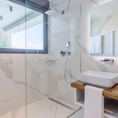 Luxury Complex Villa