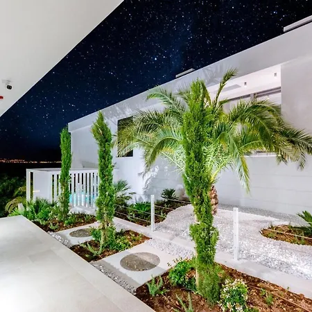 Villa Luxury Complex