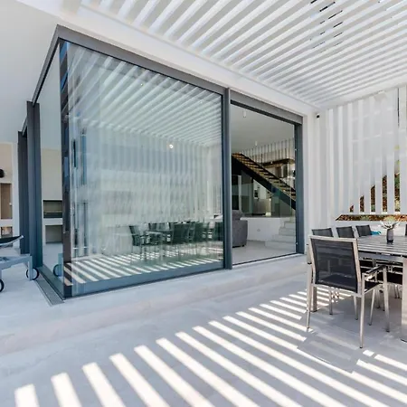 فيلة Luxury Complex *