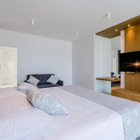 Luxury Complex *