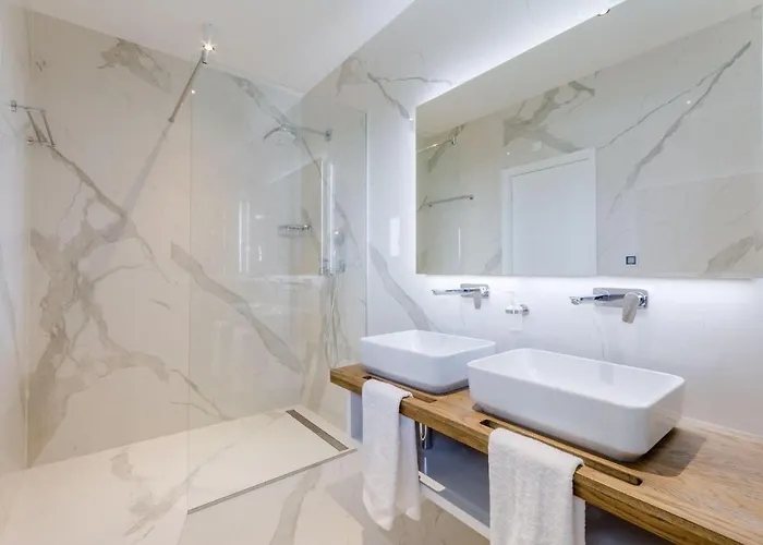 Villa Luxury Complex *