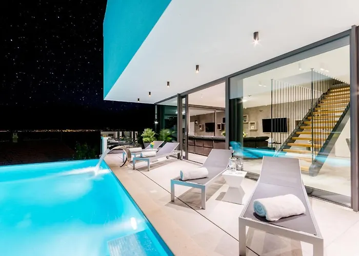 Luxury Complex * Sutivan