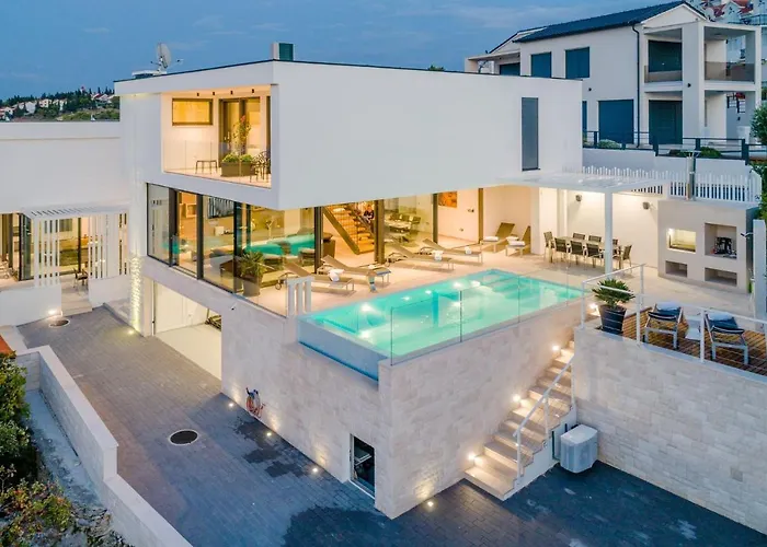 Villa Luxury Complex *