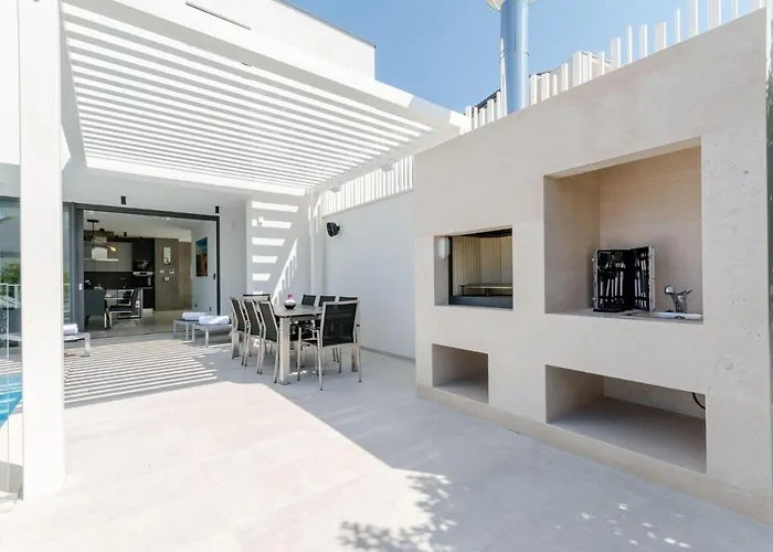 Luxury Complex Sutivan