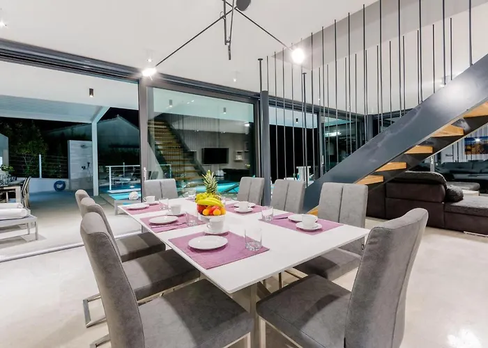 Villa Luxury Complex *