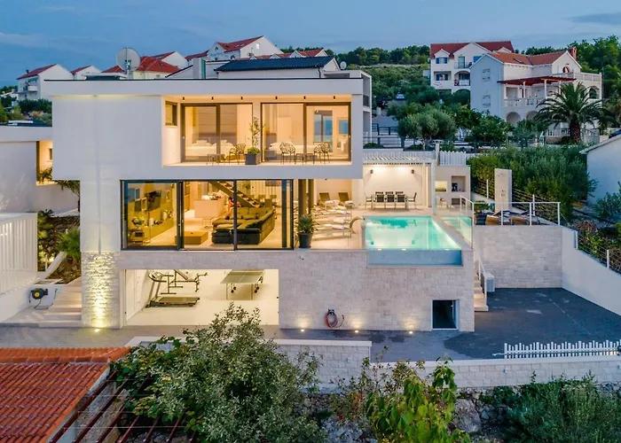 Luxury Complex * Sutivan