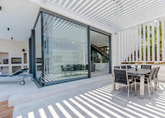 Villa Luxury Complex *