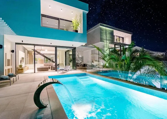 Villa Luxury Complex *