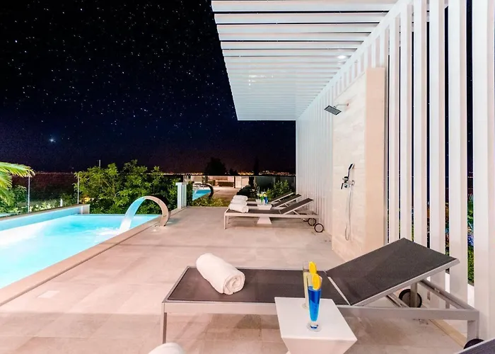 Luxury Complex Sutivan