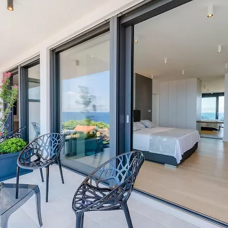 Luxury Complex * Sutivan